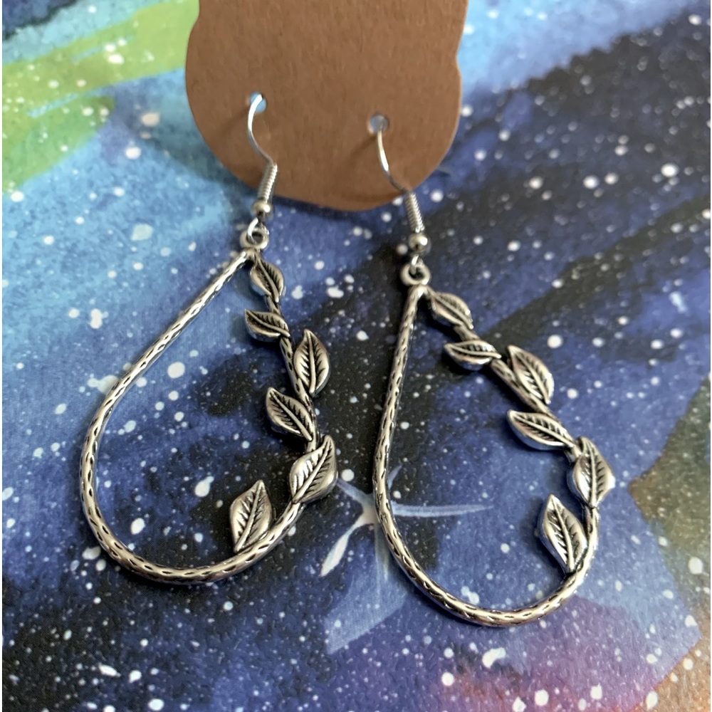 Silver Dangle Vine Tear Drop Earrings